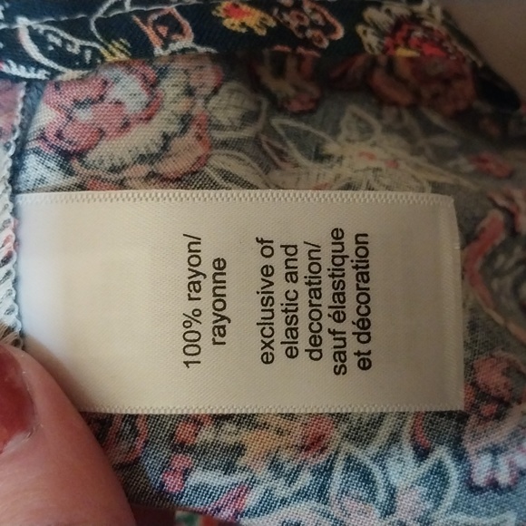 Maurices Top Size M - Picture 6 of 6